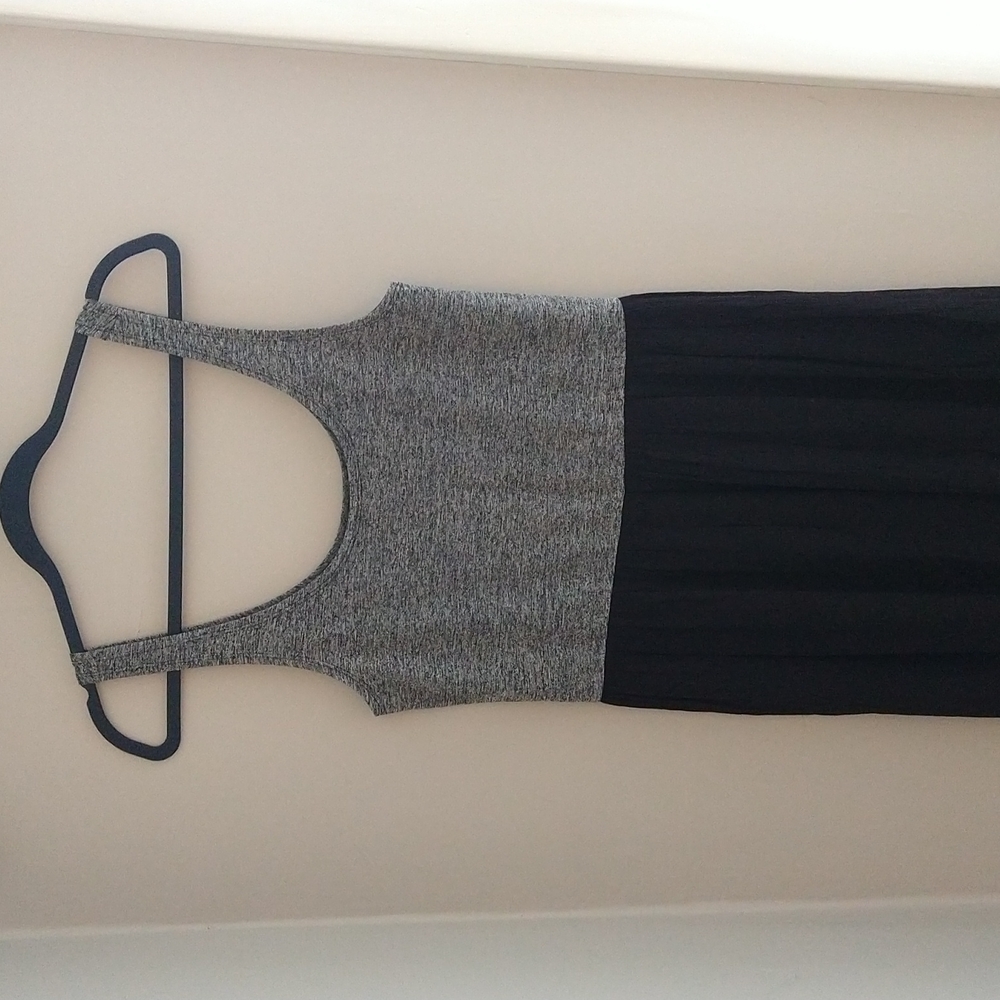 Lou & Grey black & gray maxi dress